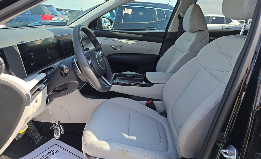 Used 2025 Gray Hyundai Blue image 2