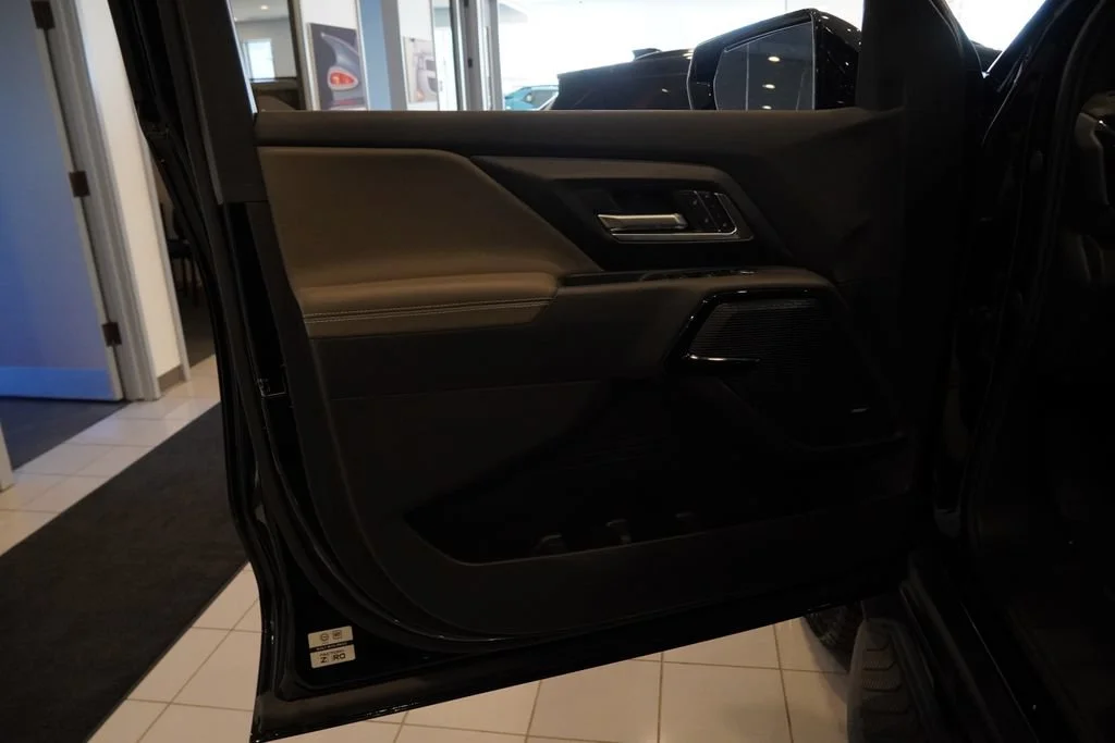 2026 Chevrolet Silverado EV Trail Boss - Photo 21