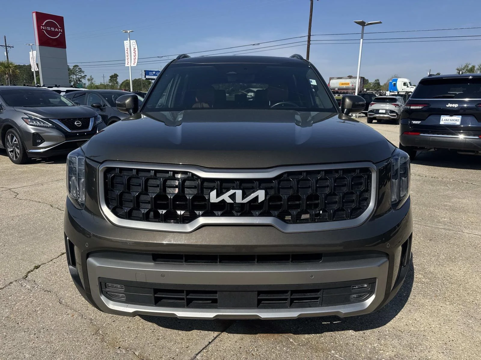 Used 2023 Dark Moss Kia SX Prestige X-Line AWD image 2