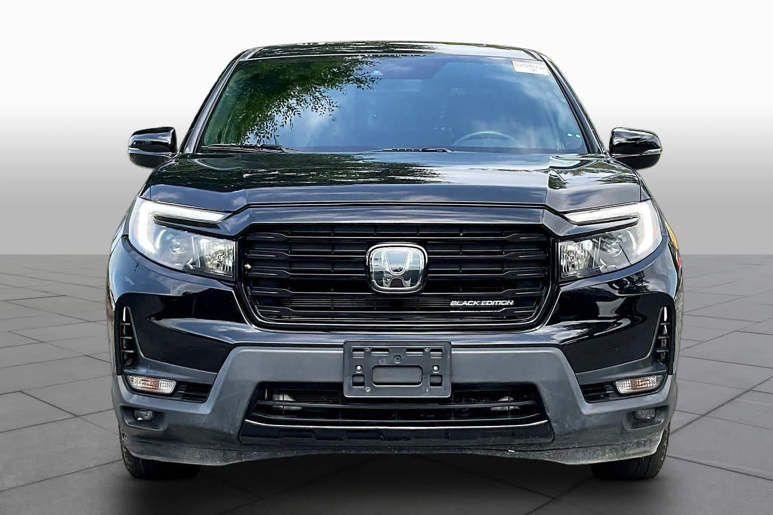 Used 2022 Crystal Black Pearl Honda Black Edition image 4