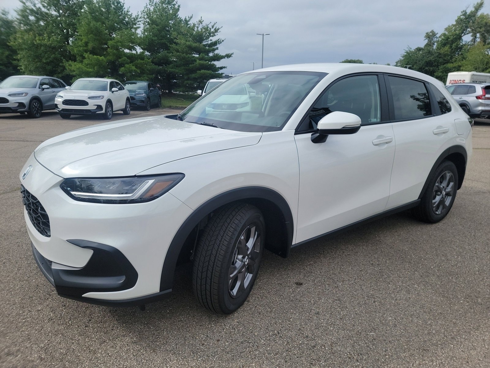 2026 Honda HR-V LX - Photo 3