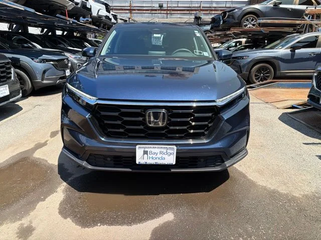 Used 2024  Honda EX-L image 2