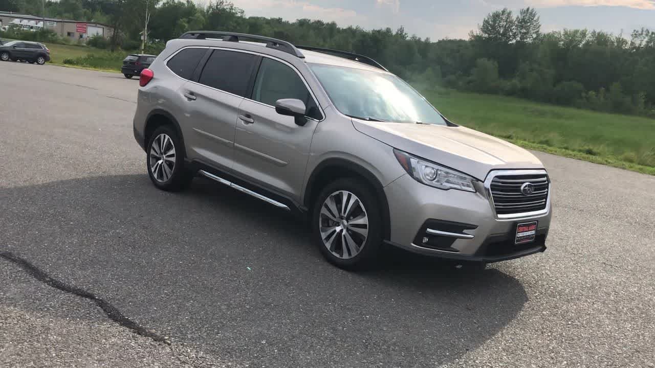 Used 2020 Tungsten Metallic Subaru Limited image 3