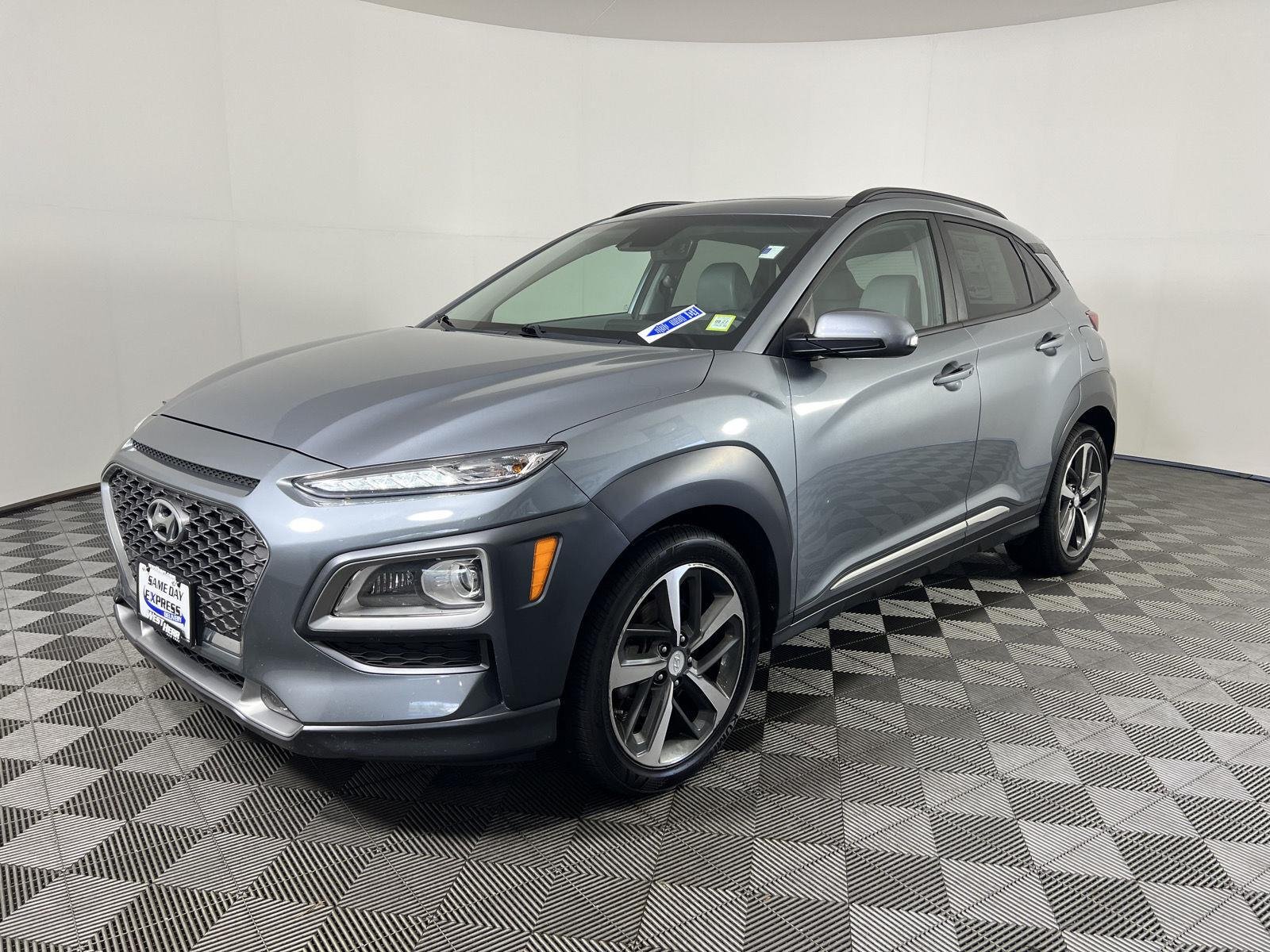 Used 2020 Sonic Silver Hyundai Limited image 7