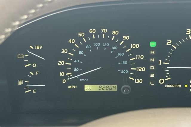Used 1998  Lexus 470 image 25