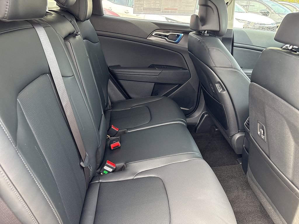 New 2026 Wolf Gray Kia EX image 8