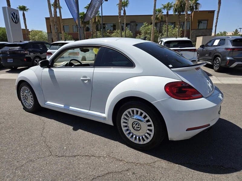 Used 2016 White Volkswagen 1.8T SE image 5