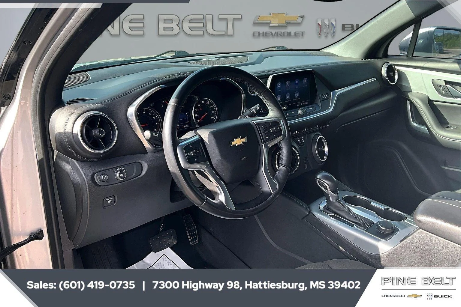 Used 2020 SILVER ICE METALLIC Chevrolet LT image 12