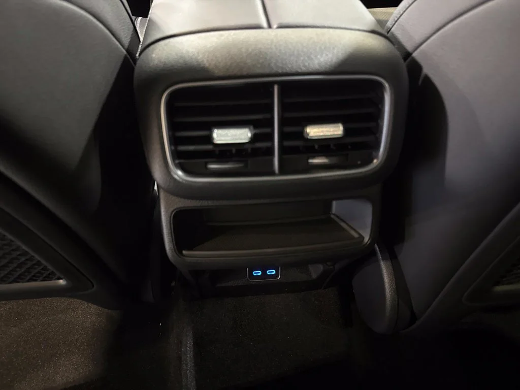 New 2027 Obsidian Black Metallic Mercedes-Benz GLE 450 image 28
