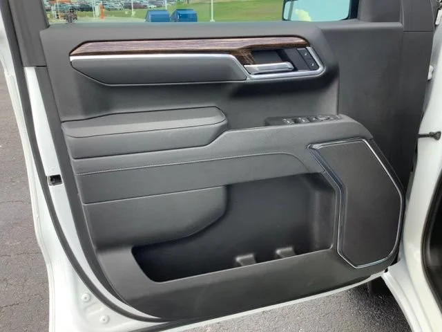2025 GMC Sierra 1500 SLE - Photo 14