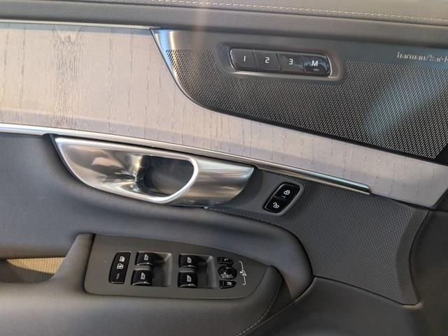 2026 Volvo XC90 Ultra - Photo 9