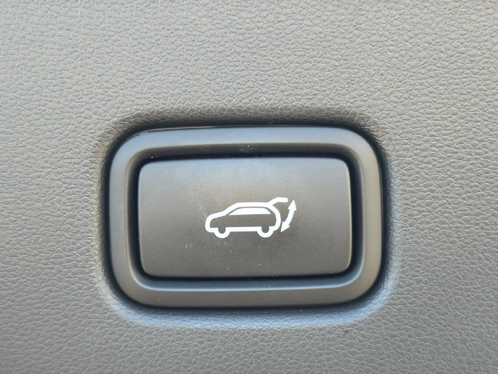 Used 2026 Silver Hyundai Limited image 19
