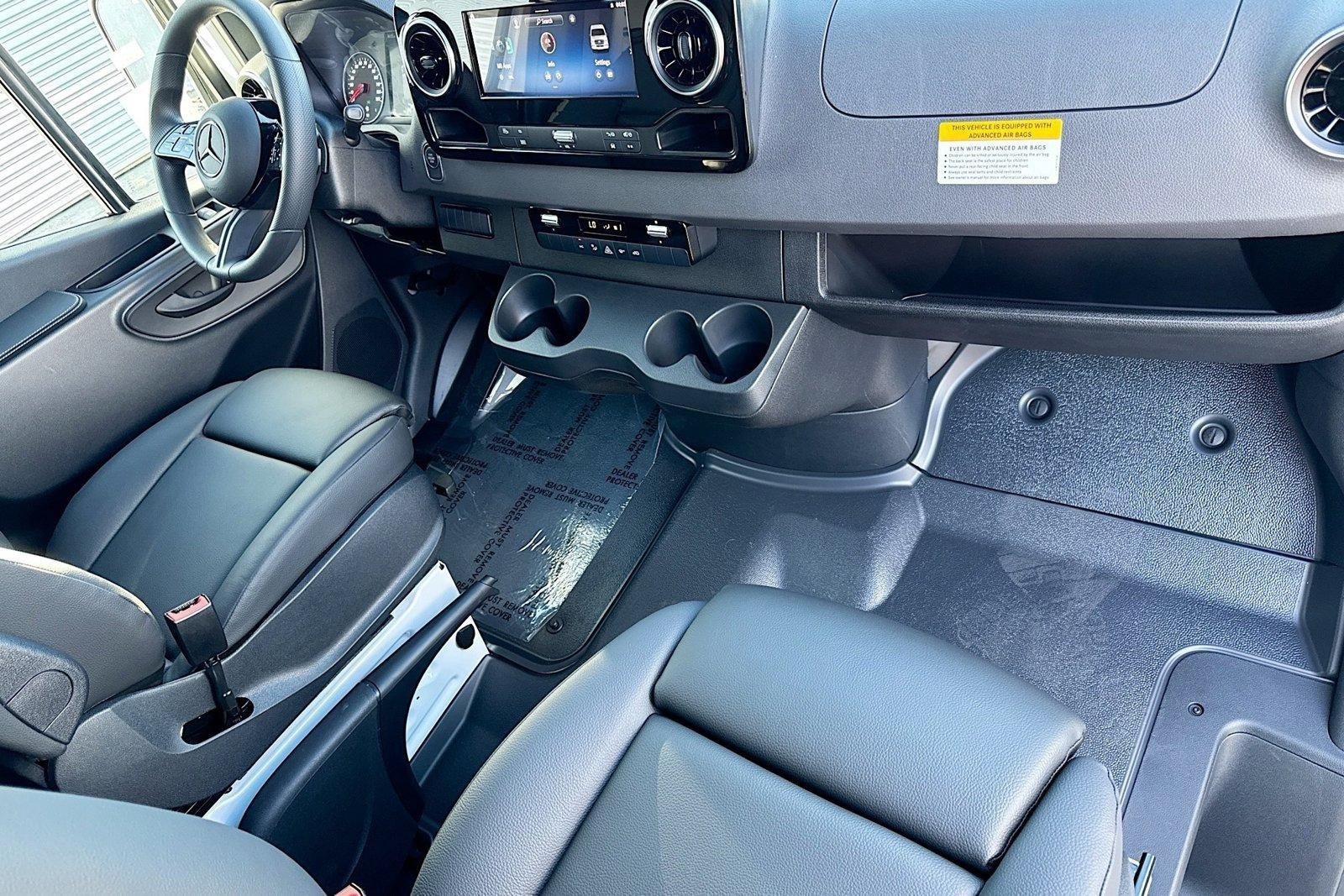 New 2026 Arctic White Mercedes-Benz  image 24