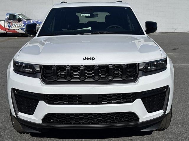 Used 2026 Bright White Clearcoat Jeep Limited image 23