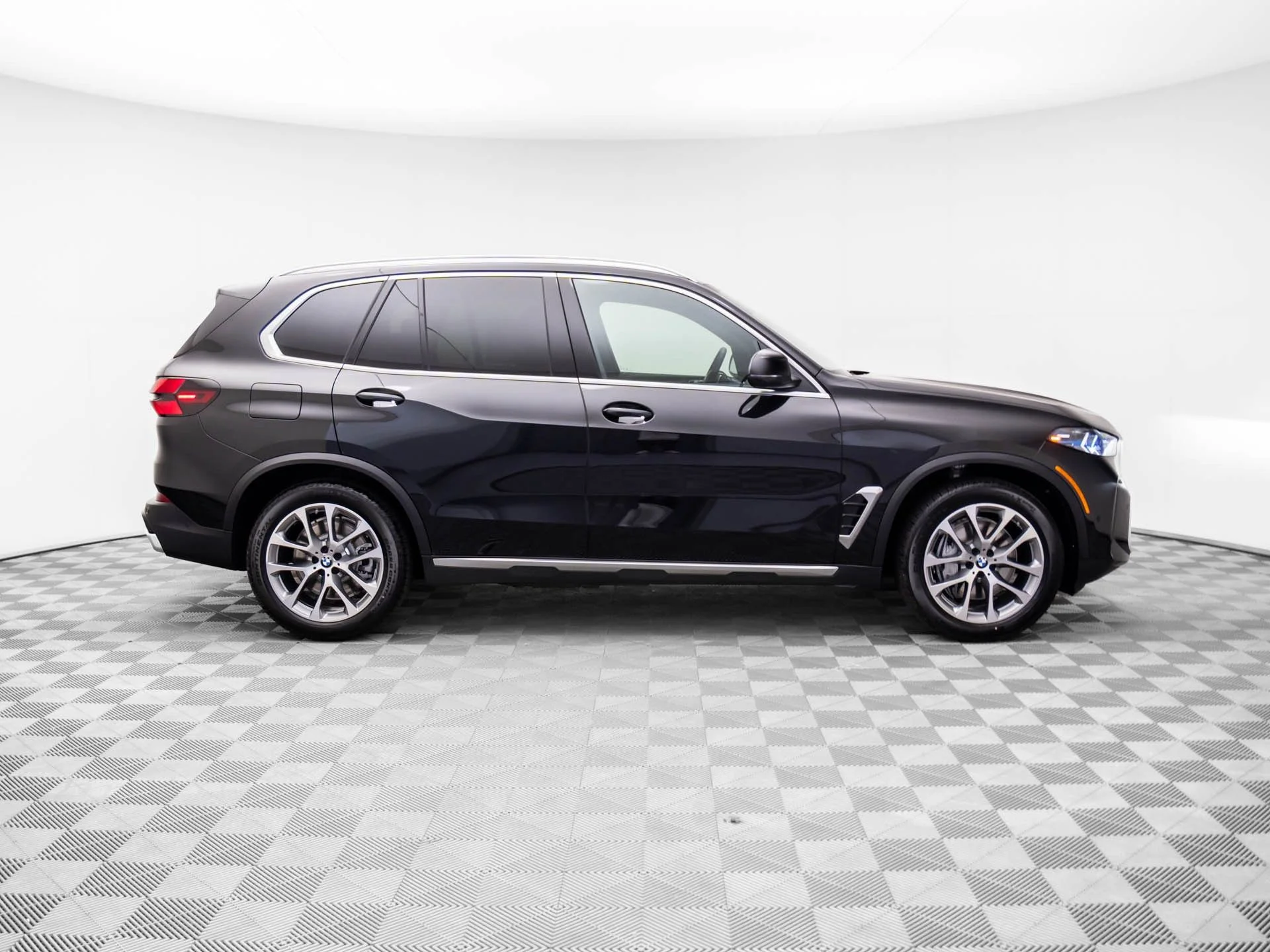 New 2026 Black BMW xDrive50e image 7