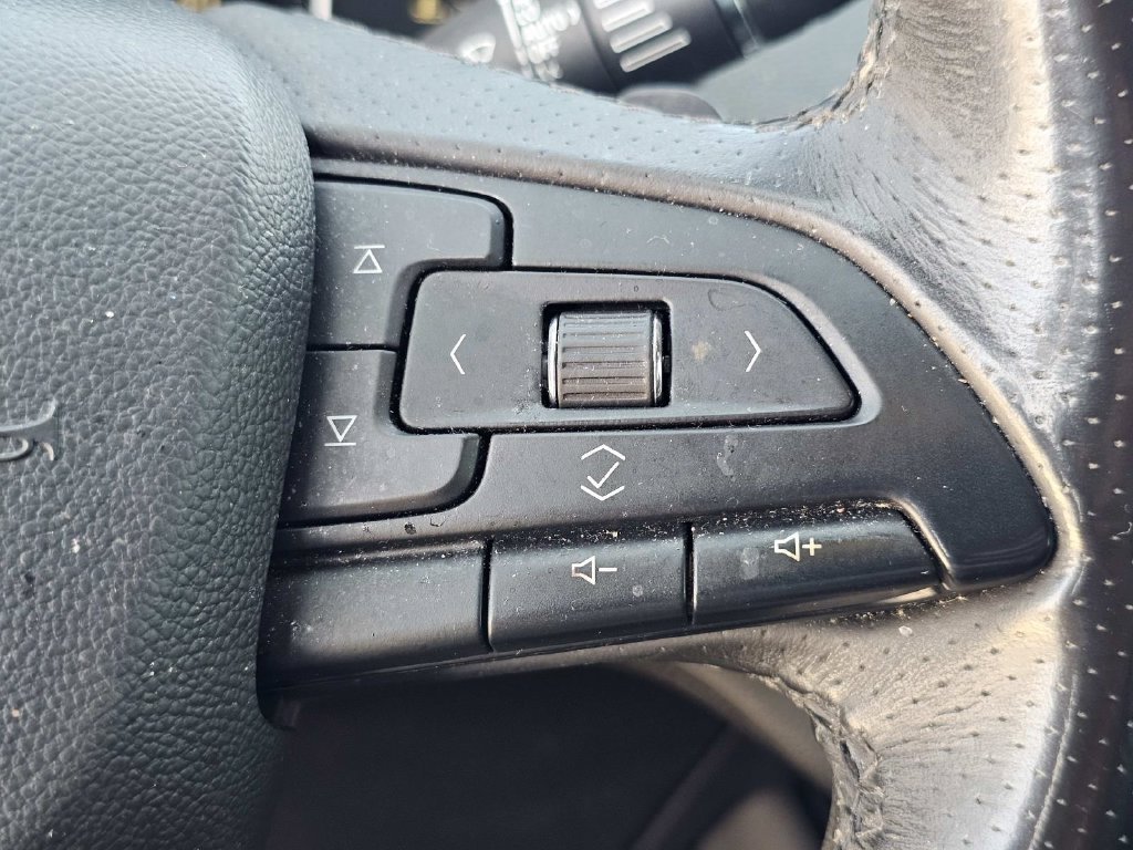 Used 2019 Silver Cadillac Sport image 27