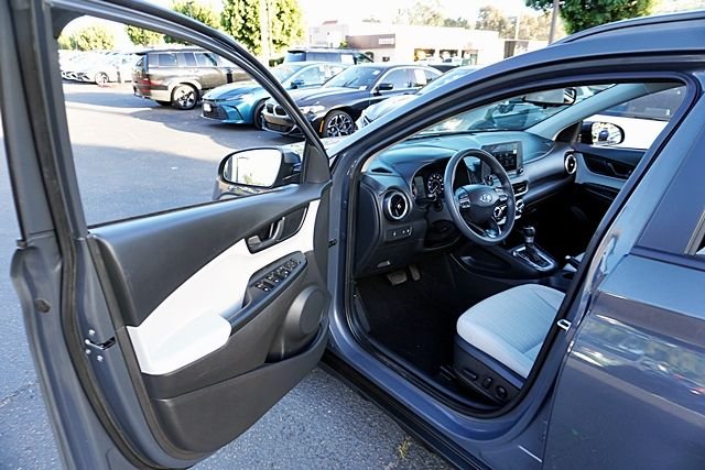 Used 2023 Gray Hyundai SEL image 35