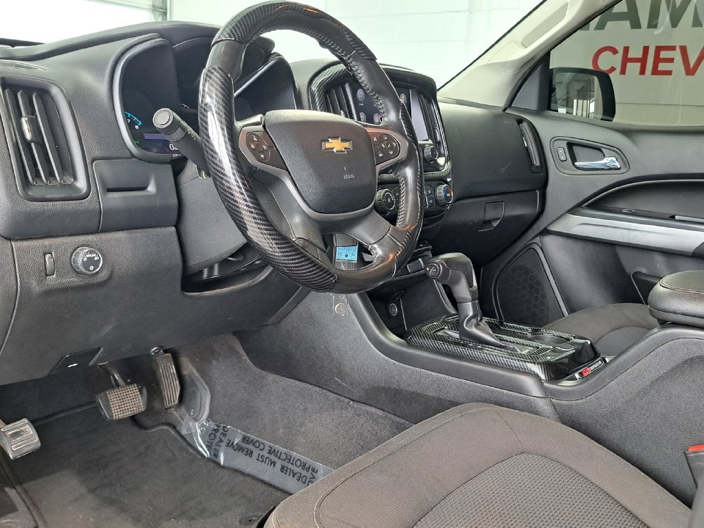 Used 2020 Gray Chevrolet LT image 8