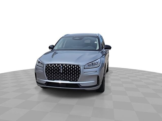 Used 2024 Silver Lincoln Grand Touring image 3
