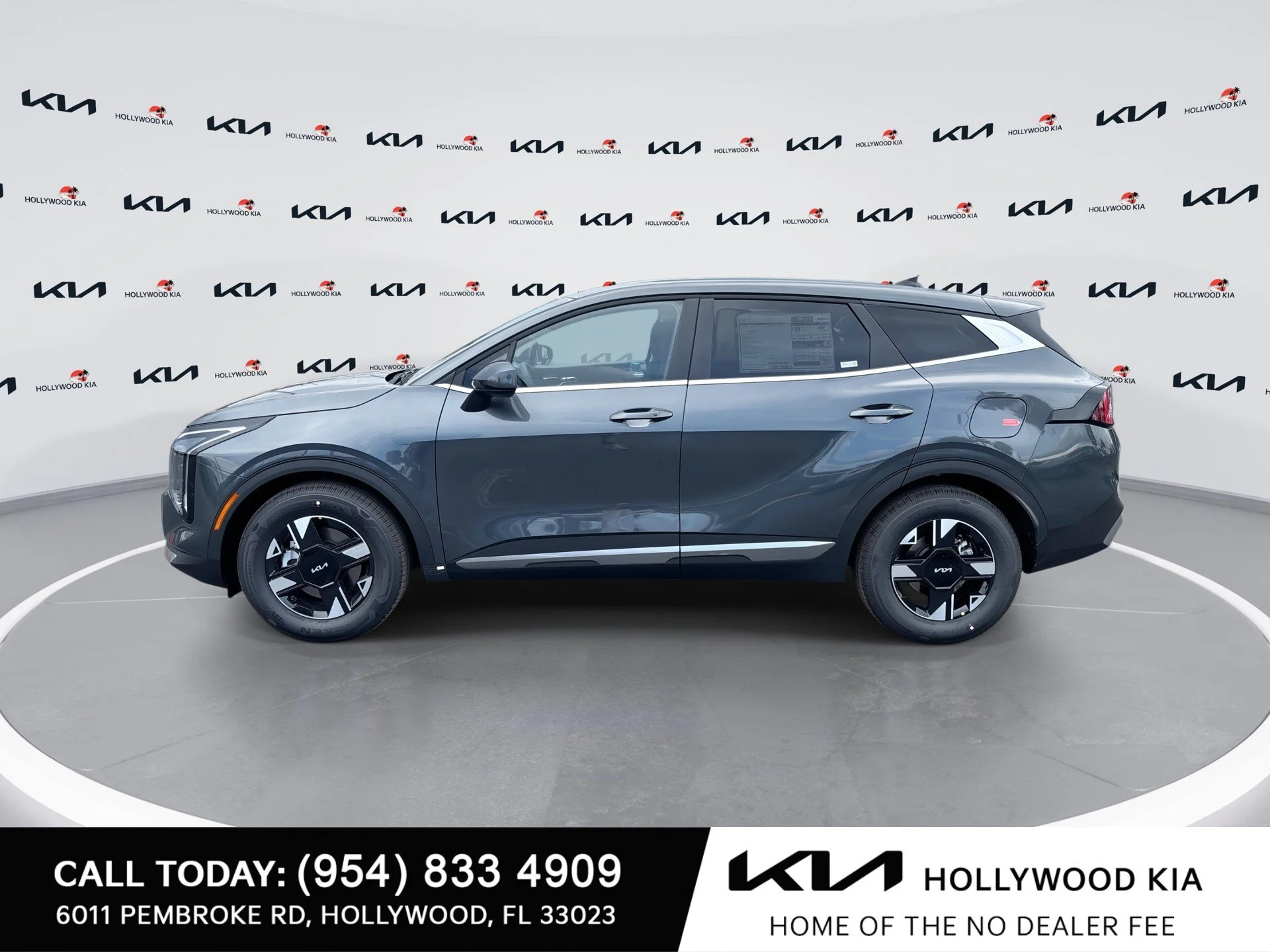 New 2026 Gravity Gray Kia LX image 5