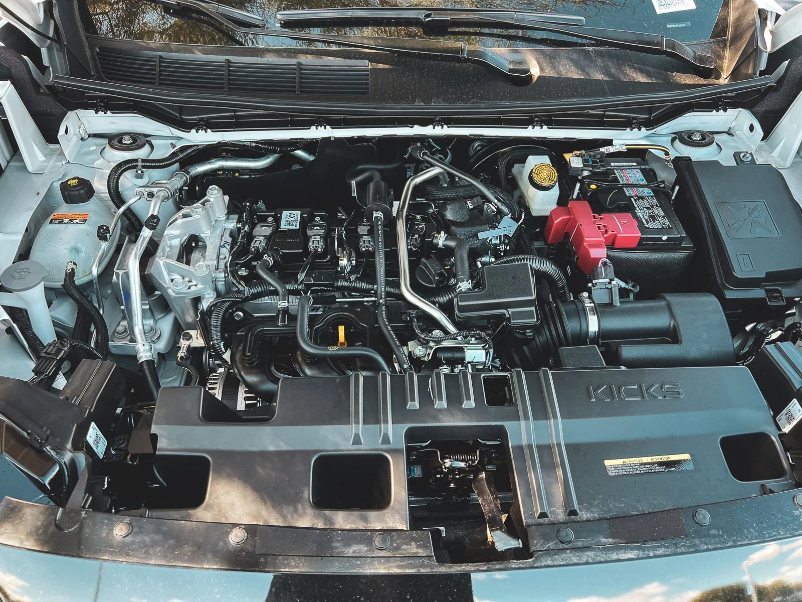New 2026 Aspen White TriCoat / Super Black Two-tone Nissan SR image 29