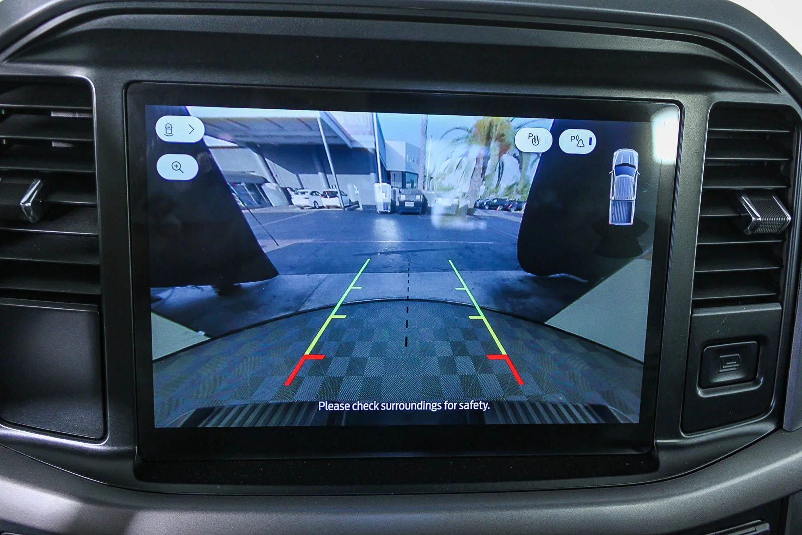 Used 2025 White Ford XLT image 24
