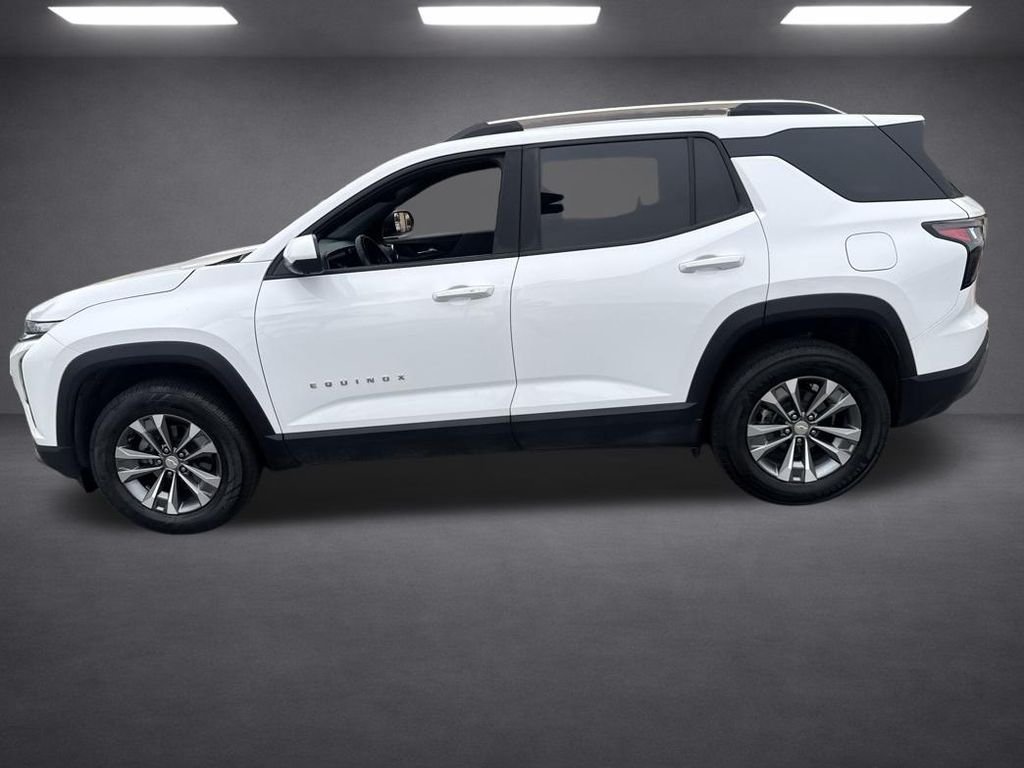 Used 2025 White Chevrolet LT image 6