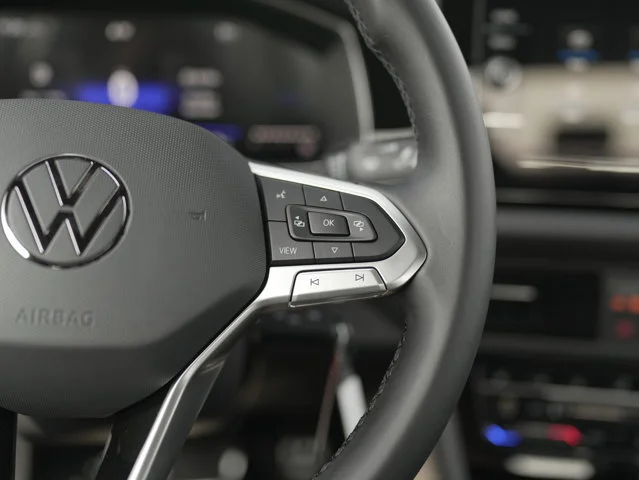 2025 Volkswagen Jetta Sport - Photo 20