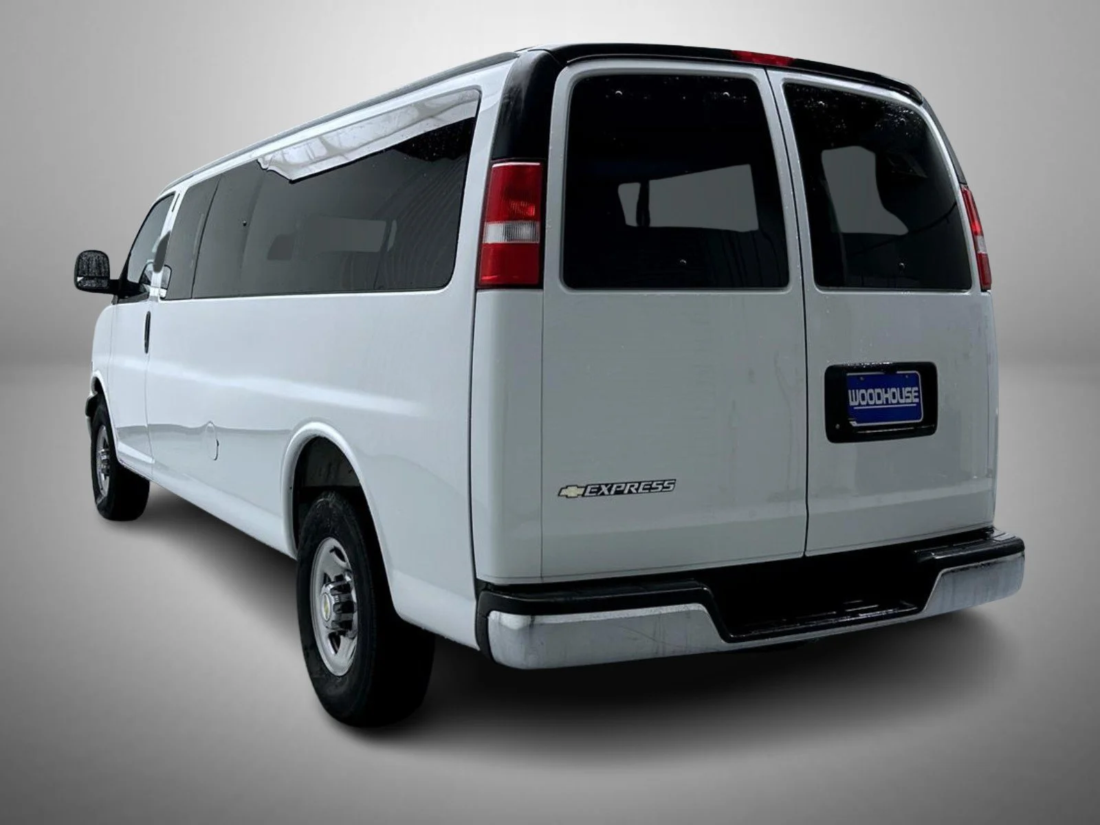 Used 2025 White Chevrolet LT image 7
