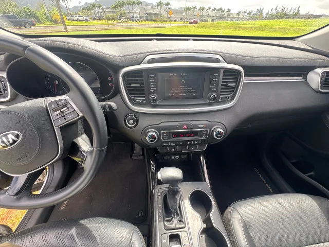 Used 2020 White Kia EX image 13