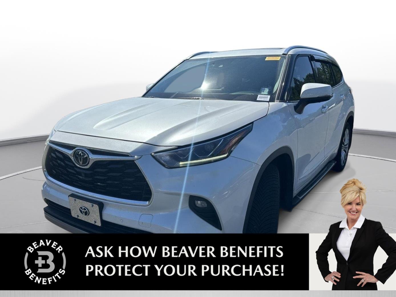 Used 2022 Wind Chill Pearl Toyota Platinum image 1