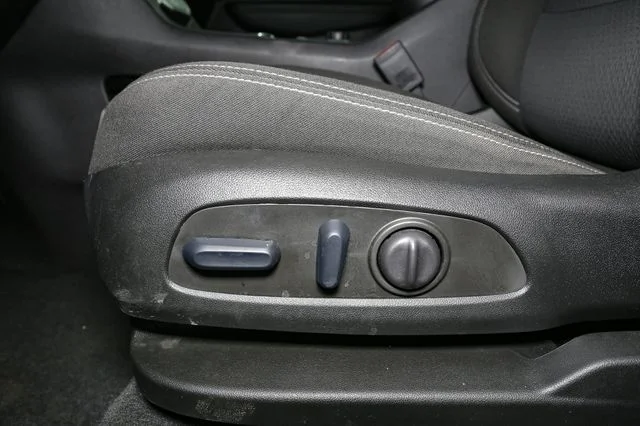 Used 2024 Silver GMC SLE image 36