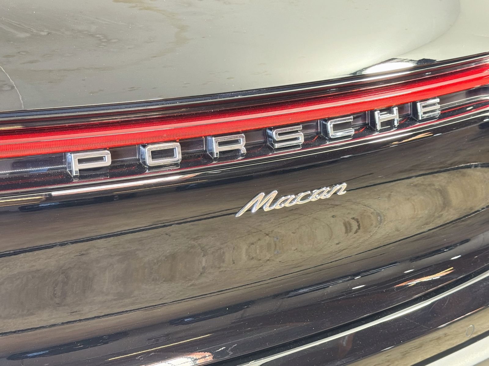 2025 Porsche Macan Base - Photo 30