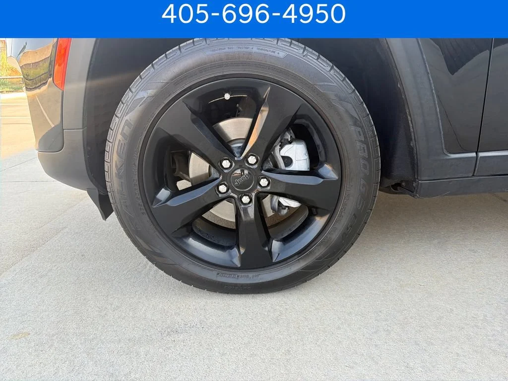 Pre-Owned 2023 Jeep Grand Cherokee Limited