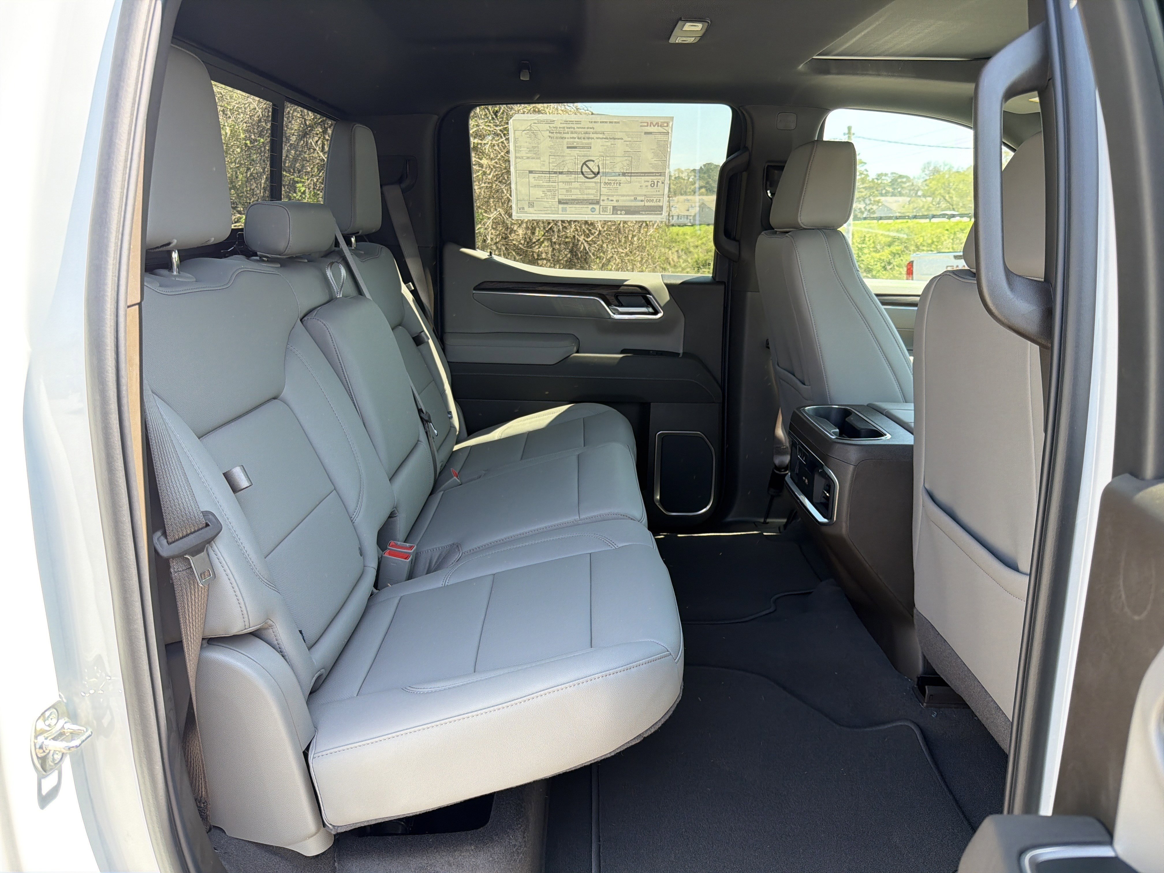2026 GMC Sierra 1500 SLT - Photo 18