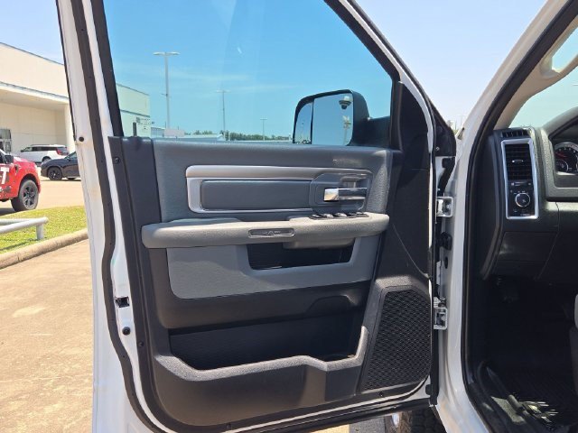 Used 2016 Bright White Clearcoat Ram Lone Star image 11