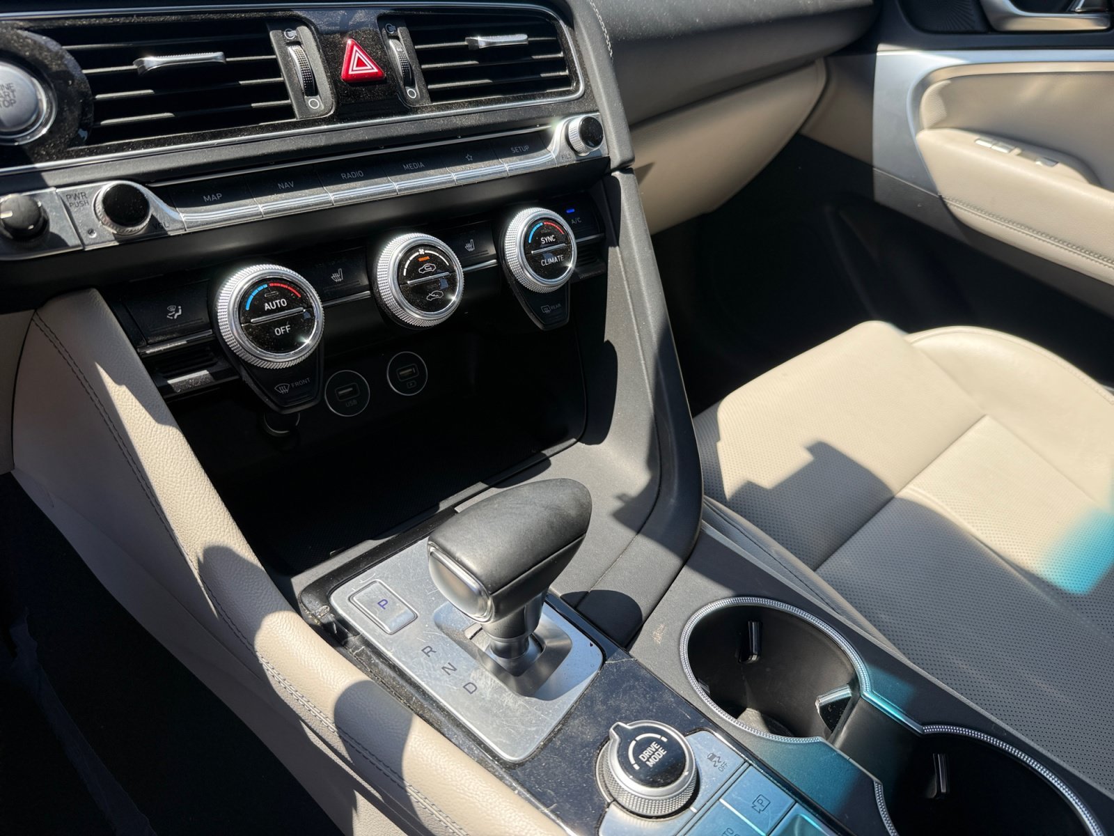 Used 2022 Gray Genesis 2.0T image 13