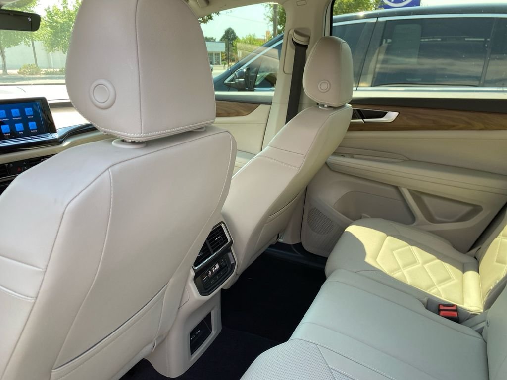 Used 2026 White Volkswagen 2.0T SE image 19