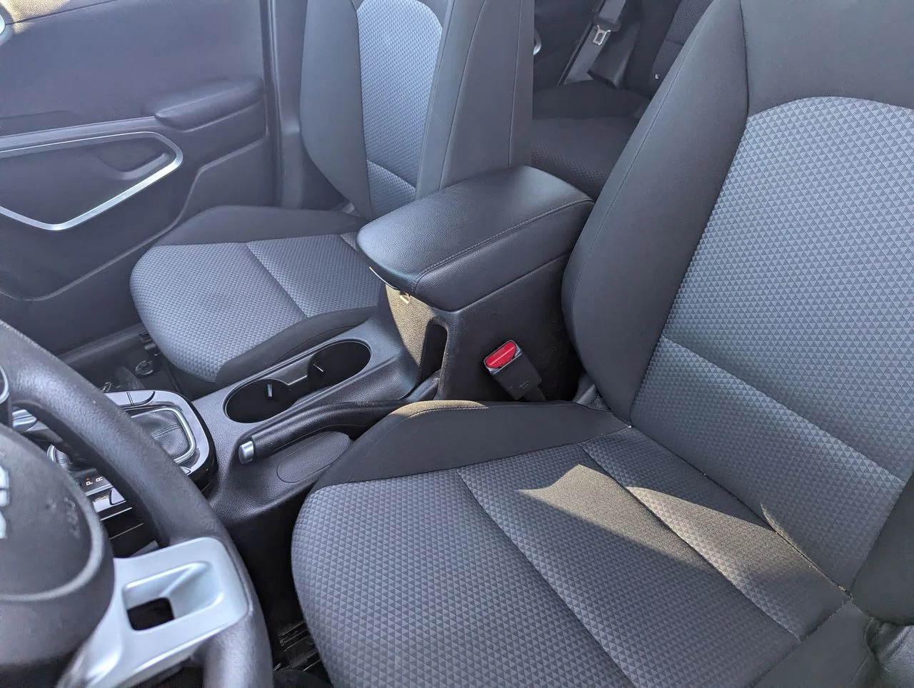 Used 2023 Surf Blue w Black Roof Kia S image 17