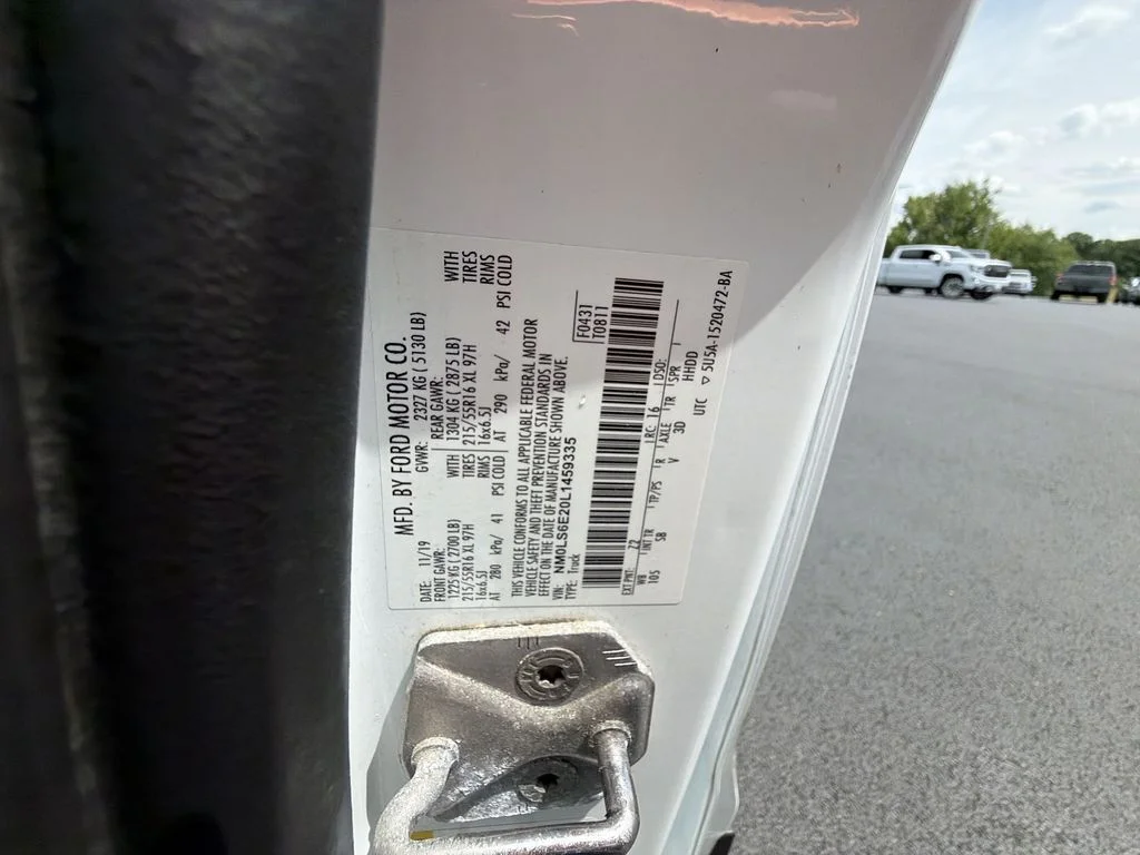 Used 2020 White Ford XL image 19
