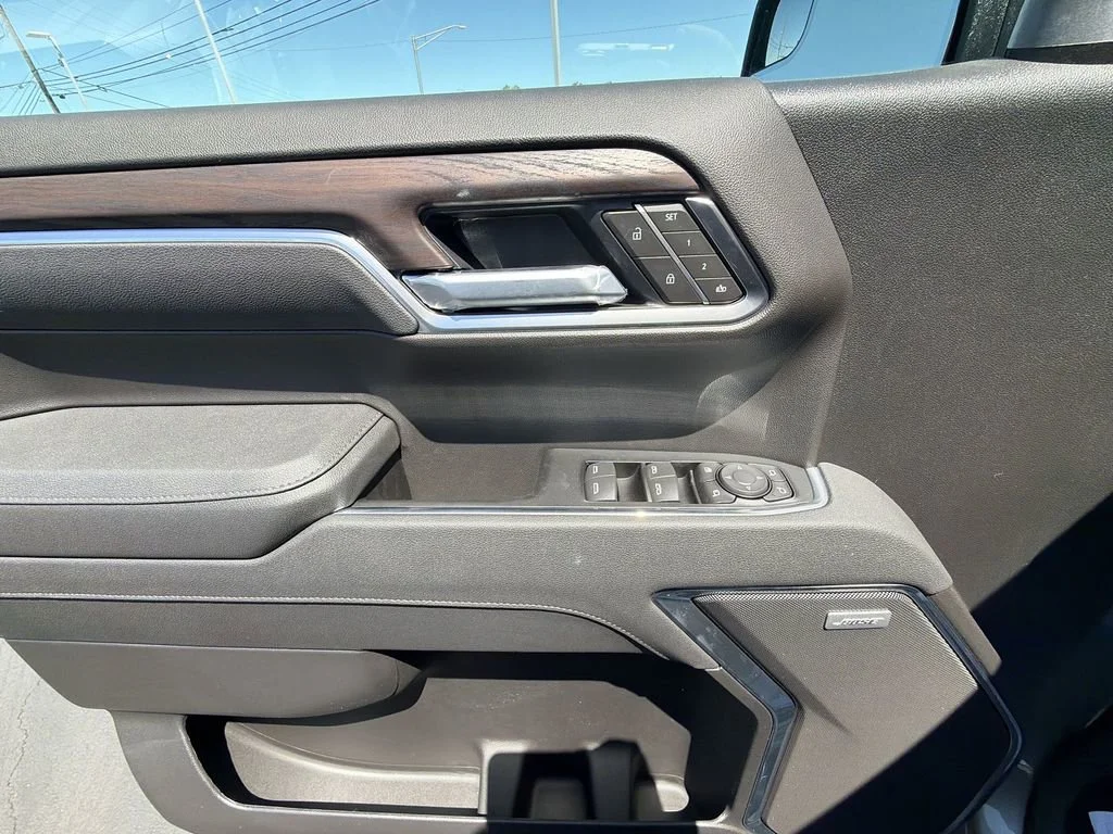 New 2026 Sterling Metallic GMC SLT image 19