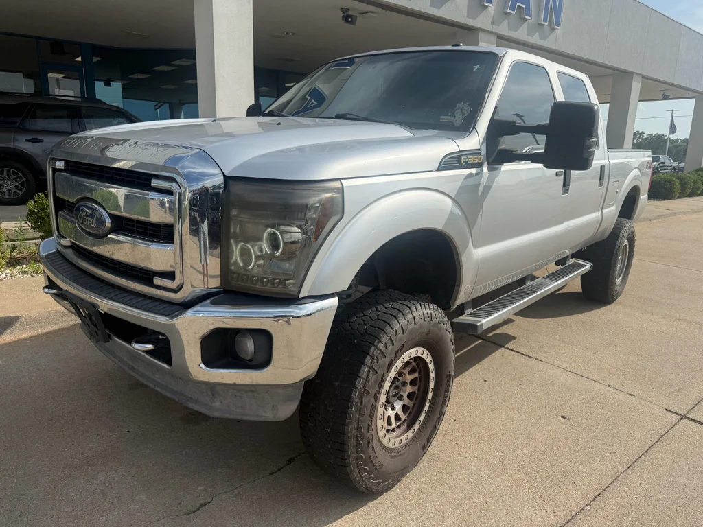 Used 2013 Ingot Silver Metallic Ford XLT image 4