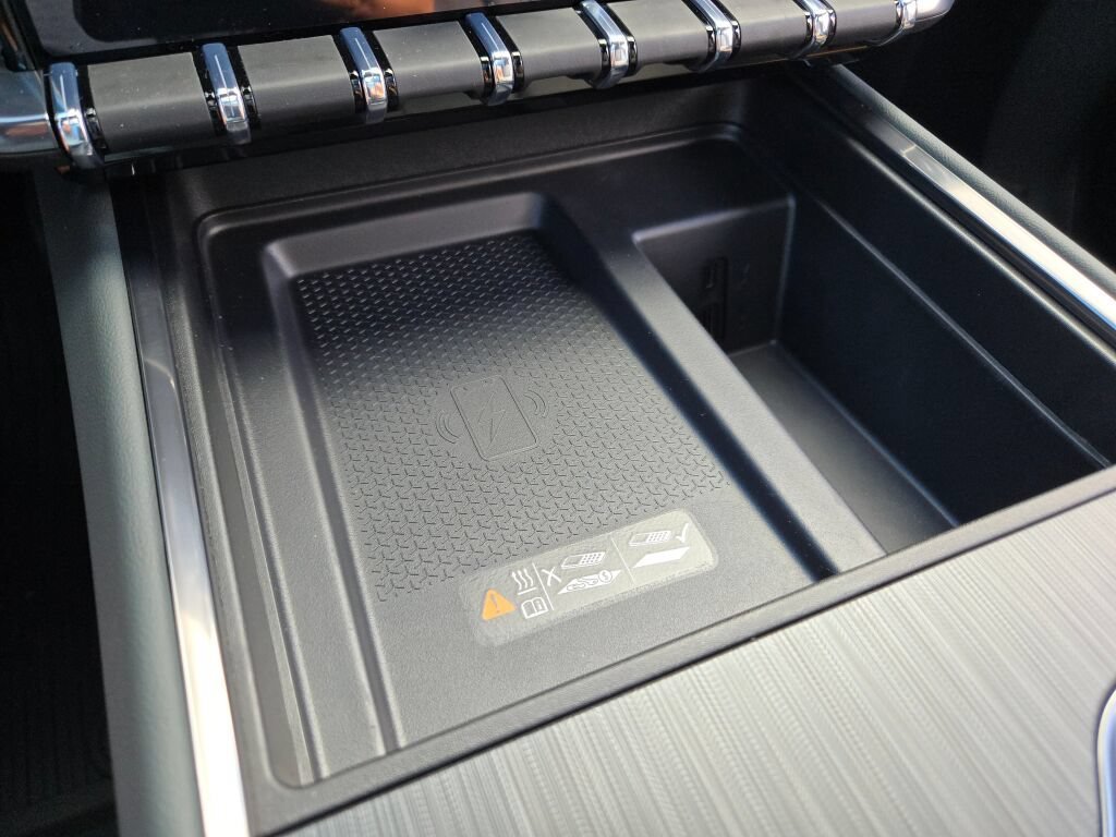 2026 GMC Acadia AT4 - Photo 36