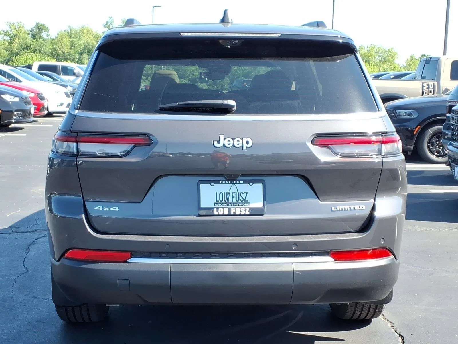 New 2026 Baltic Gray Metallic Clear-Coat Exterior Paint Jeep Limited image 21