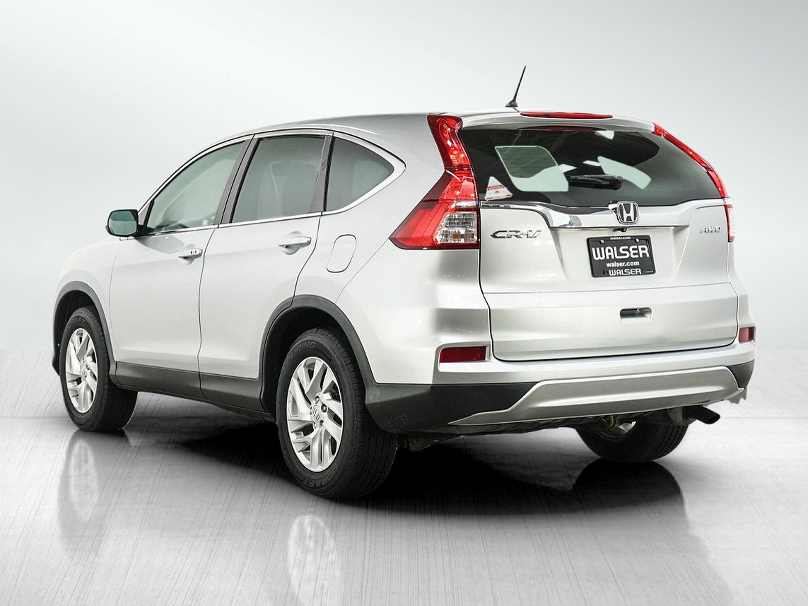 Used 2015 Silver Honda AWD 5dr EX image 4