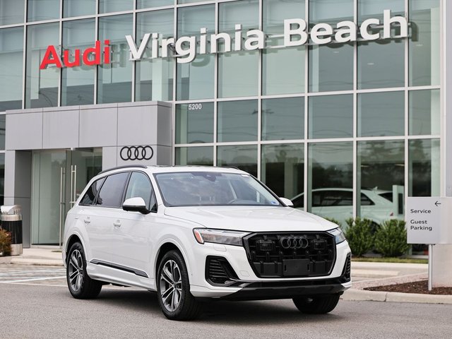 2025 Audi Q7 45 Premium Plus