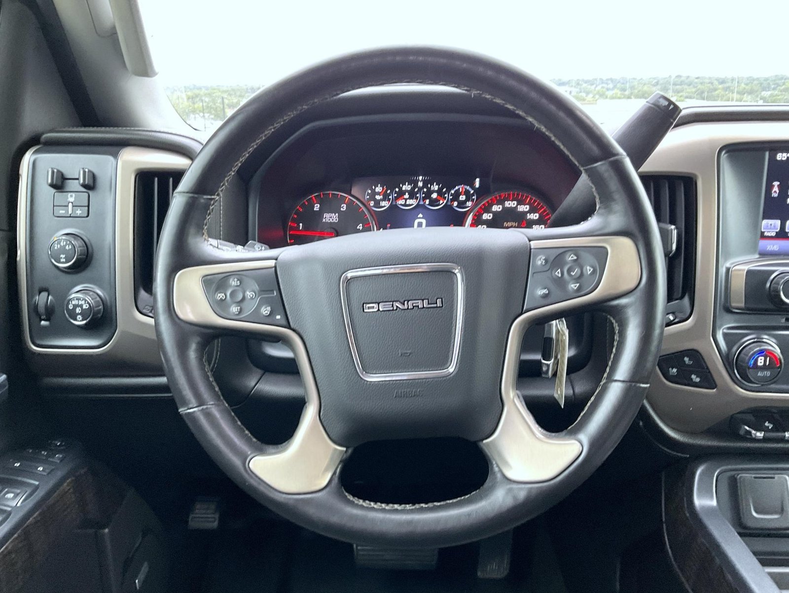 Used 2016 Black GMC Denali image 11