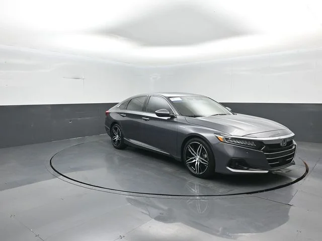 Certified Used 2021 Gray Pearl Honda Touring image 2
