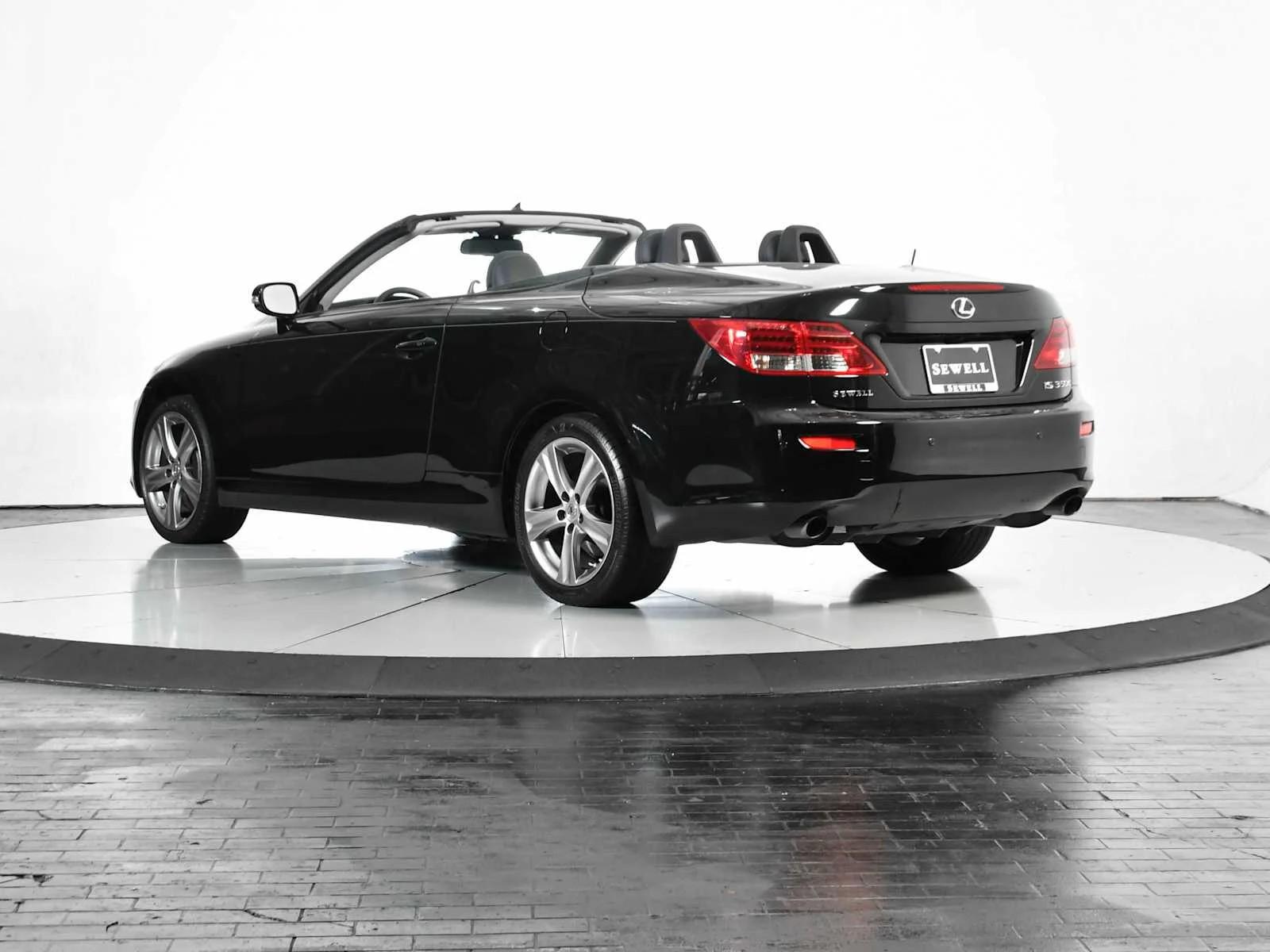 Used 2012 Obsidian Lexus  image 5