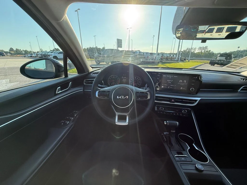 Used 2024 Black Kia LXS image 8
